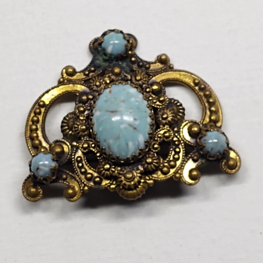 Elegant Vintage Brooch